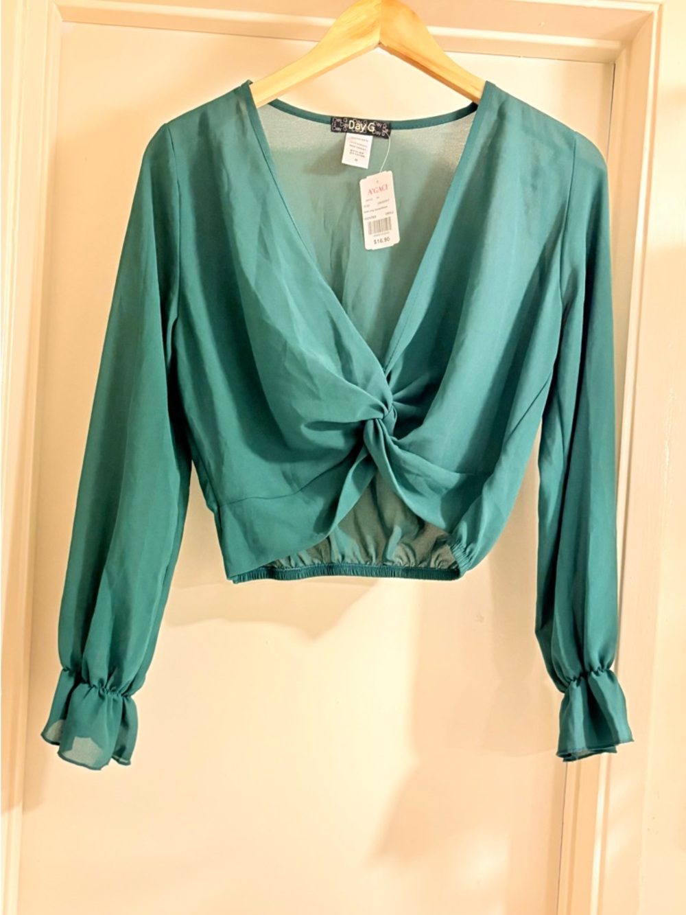 a'gaci Teal Twist-Front Long Sleeve Crop Blouse